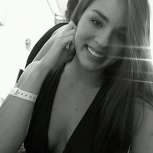 Meet your Posher, Kayla